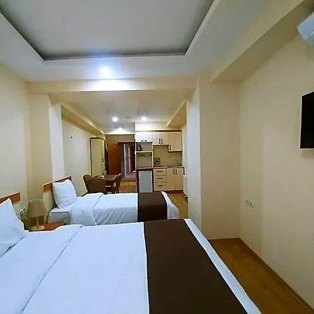 Hotell Newaz 3*