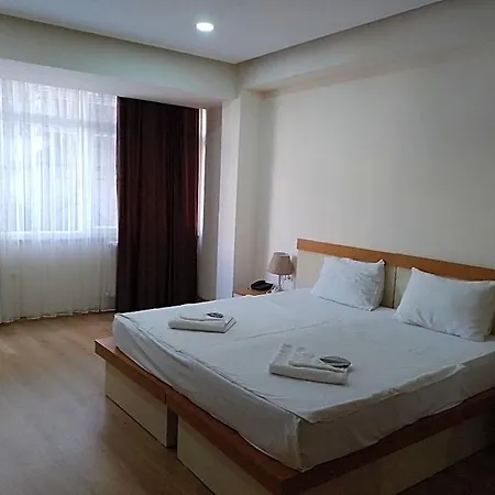 Newaz Hotell