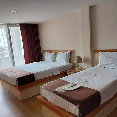 Newaz Hotell 3*